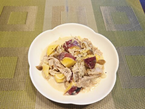 牛乳で作る!豚肉とさつまいものクリーム煮